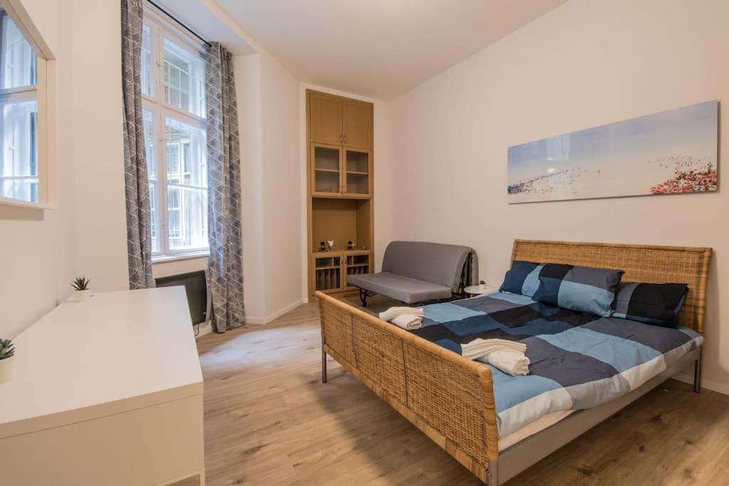 A+ Budapest Central Dob Street Apartamento Exterior foto